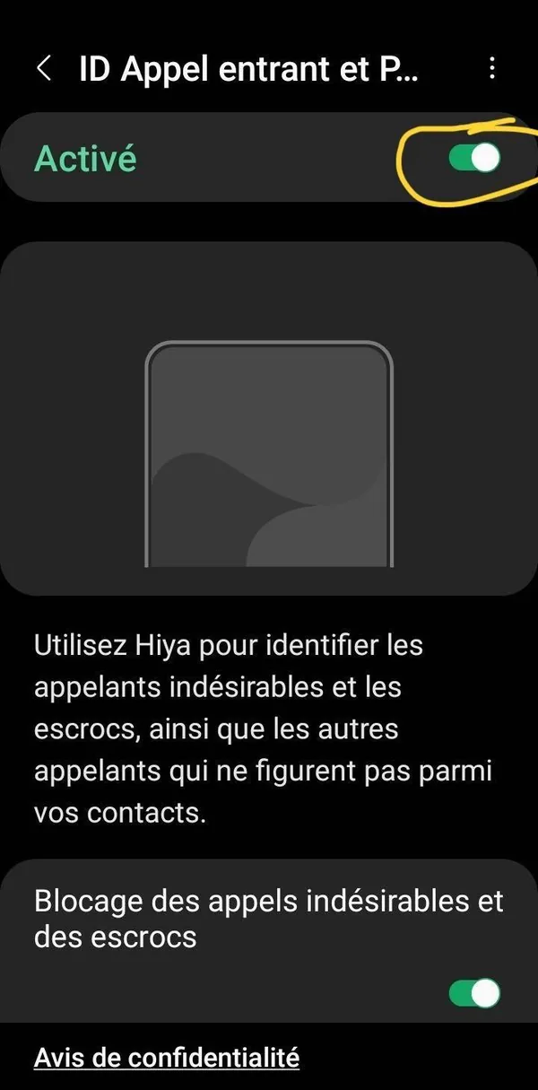 Écran ID Appel entrant et Protection Spam activé (interrupteur vert)